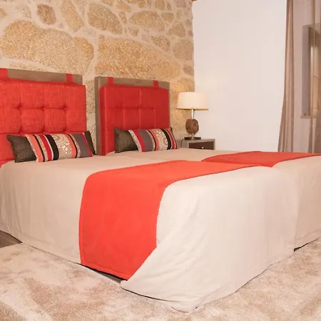 Casas Do Regato * 布朗库堡