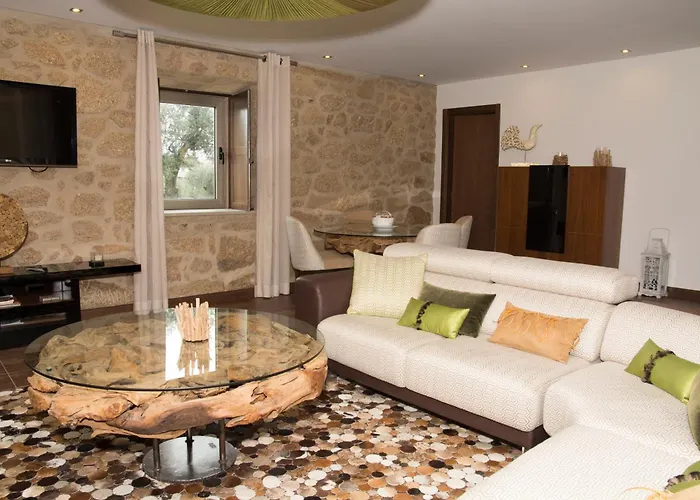 Casas Do Regato